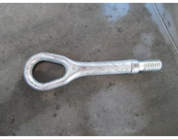 vindem carlig remorcare mercedes c 220