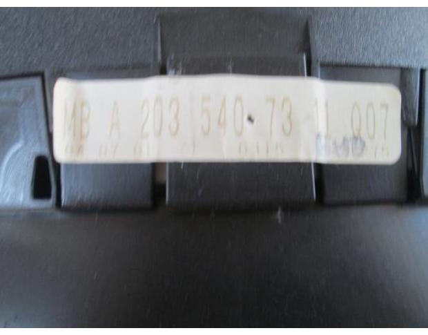 vindem ceas bord mercedes c 220 cdi cod a20354073