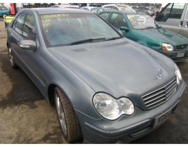 vindem cutie de viteze mercedes c 220 cdi  in bihor, an 2004-2007