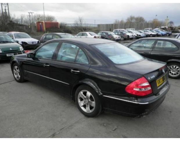 vindem elemente caroserie mercedes e320 cdi