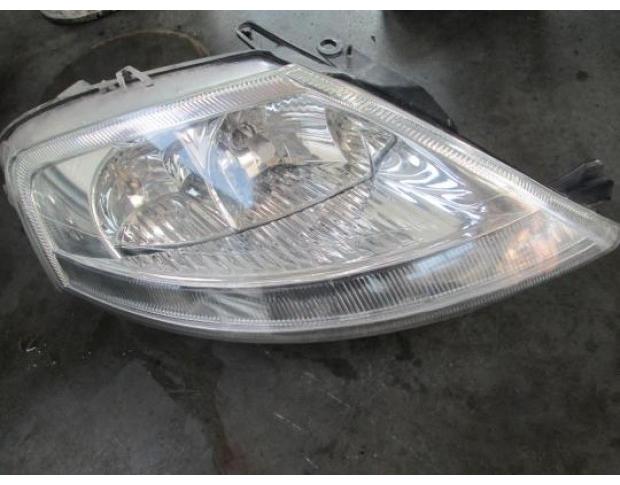 vindem far dreapta citroen c3 1.4hdi 8hy