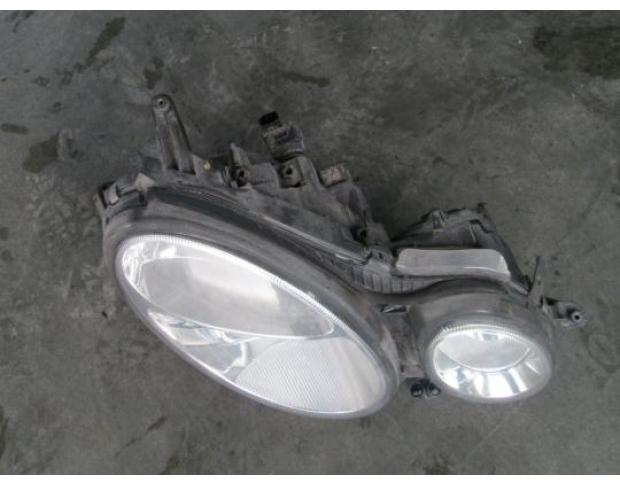 vindem far dreapta mercedes e 220 cdi w211