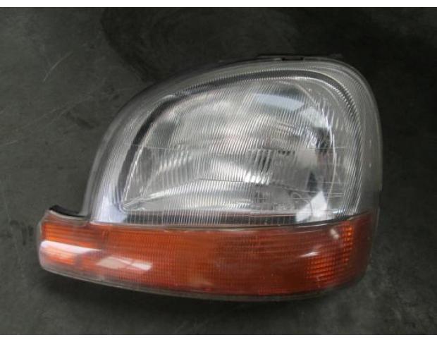 vindem far dreapta renault kangoo 1.9d