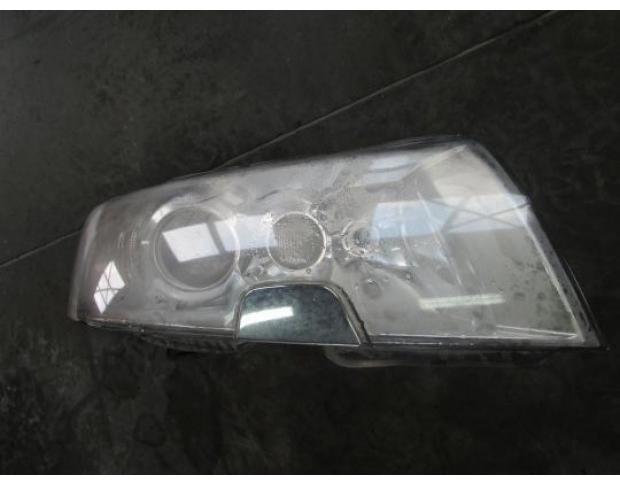 vindem far dreapta skoda superb 2.0tdi bss