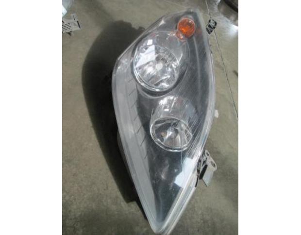 vindem far stanga 0301214602 opel zafira b 1.9cdti z19dth