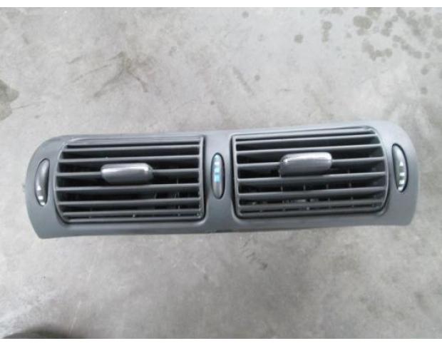 vindem grila aerisire a2038300354 mercedes c 220 cdi 2000-2005