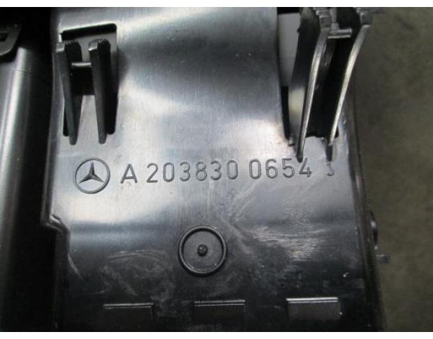vindem grila aerisire mercedes c 200 kompressor cod a2038300654s