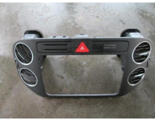 vindem grila bord 5m0858071 vw golf 5 plus 1.9tdi bxe