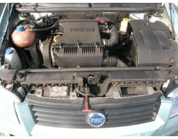 vindem hayon spate fiat stilo  1.2  an 2004