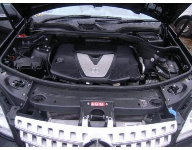 vindem hayon  spate mercedes ml 320 cdi