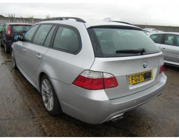 vindem hayon stop si bara spate bmw e60 combi