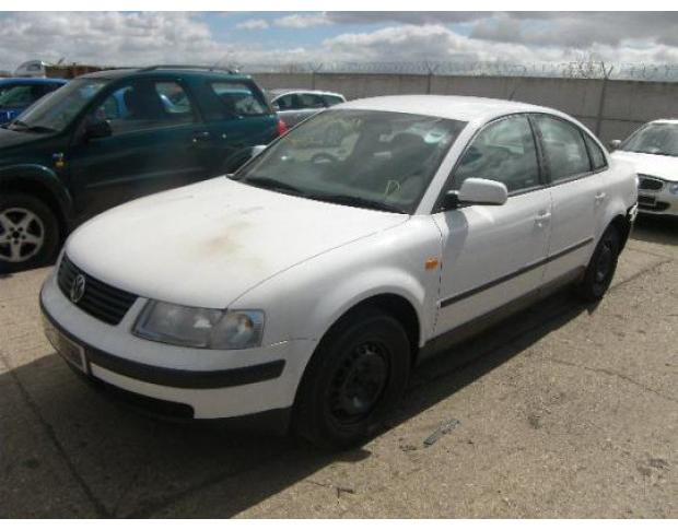 vindem macara geam stanga spate originala pentru vw passat 1900tdi afn
