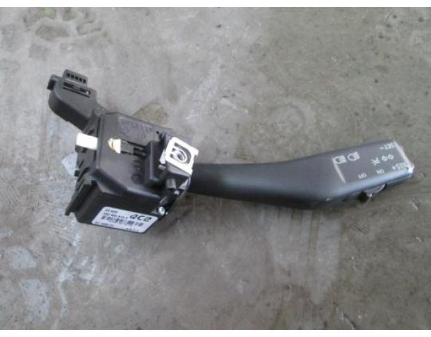 vindem maneta semnalizare vw touran 2.0tdi bkd cod 1k0953513a