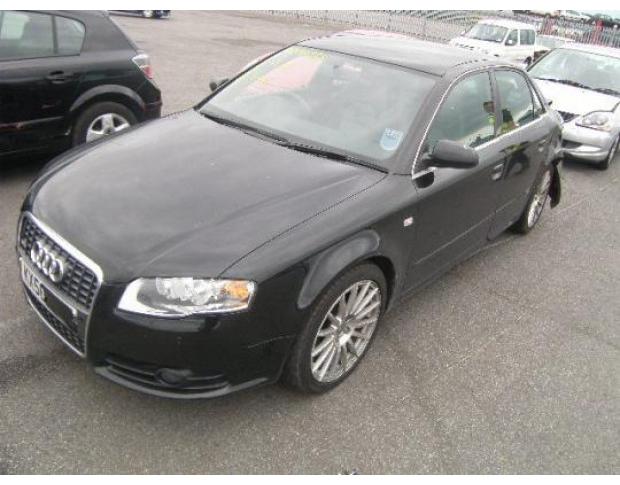 vindem motor audi a4 2000tfsi