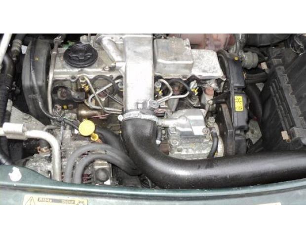 vindem motor land rover freelander 2000 d