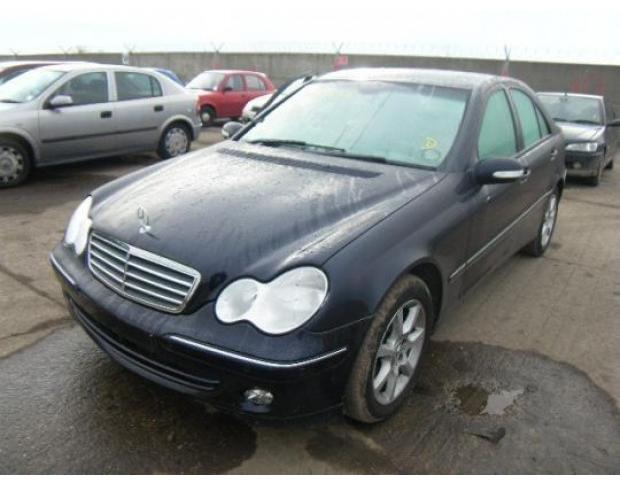 vindem motor mercedes c220 cdi