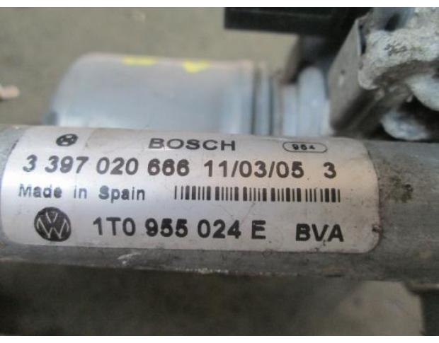 vindem motoras stergator fata vw touran 2.0tdi bkd cod 1t0955024e
