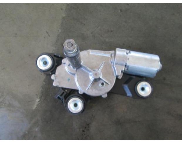 vindem motoras stergator hayon ford focus 1.8tdci cod 3m51r17k441ae