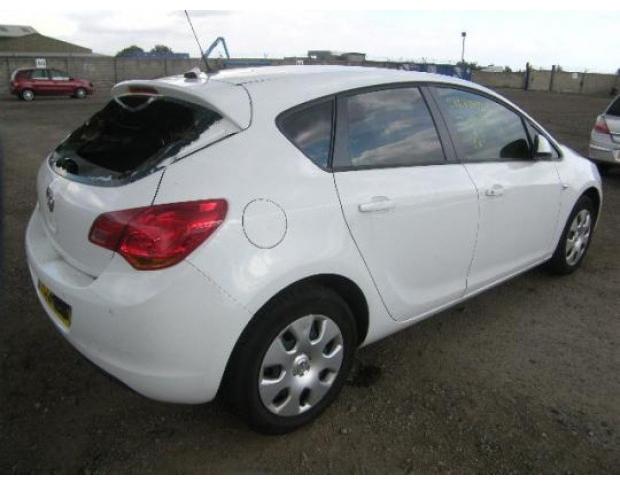 vindem oglinda laterala dreapta de opel astra j 1.7cdti an 2010