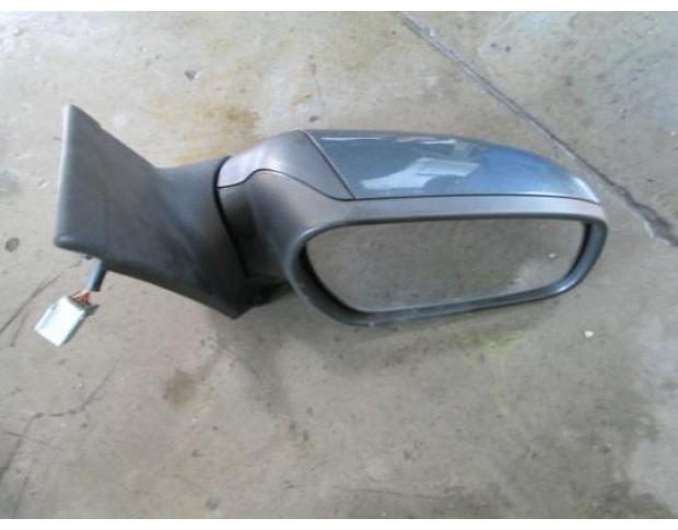 vindem oglinda laterala dreapta ford focus 2 combi