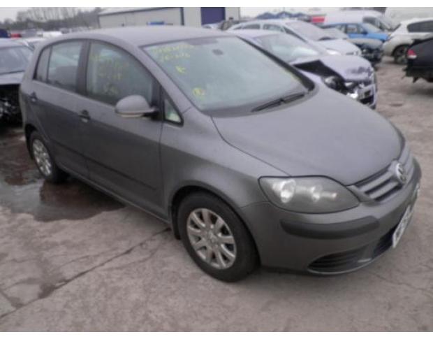 vindem piese caroserie vw golf 5 plus 1.9tdi bxe