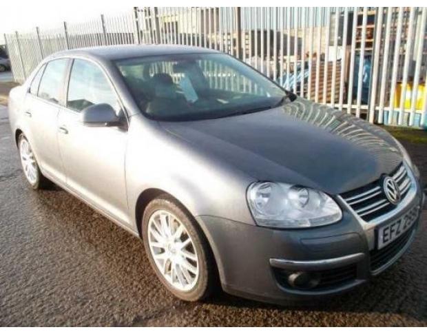 vindem piston de vw jetta 1900tdi bxe dsg