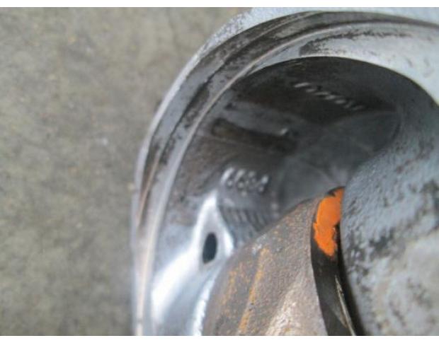 vindem piston opel zafira b 1.7cdti