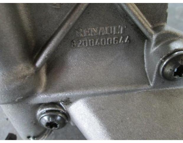vindem pompa baie ulei 8200400644 renault megane 2 1.9dci