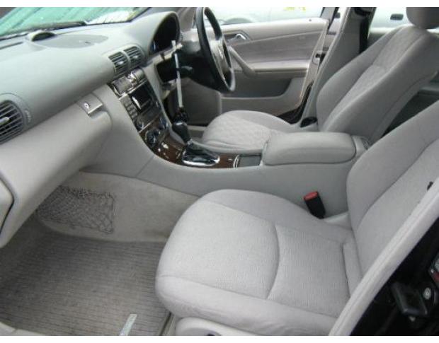 vindem pompa de inalta mercedes c220 cdi
