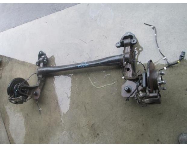 vindem punte spate opel zafira b 1.7cdti