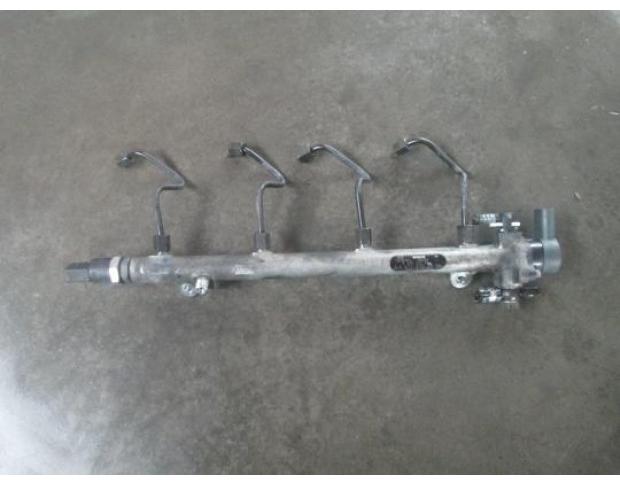 vindem rampa injectoare a6110700095 mercedes c 220 cdi 2000-2005