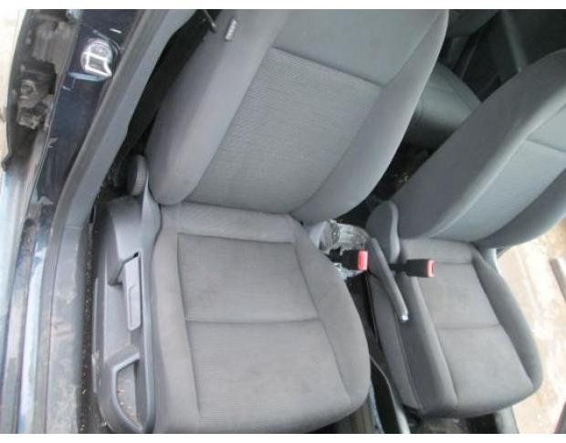 vindem scaun fata vw golf 5 plus 1.9tdi bxe