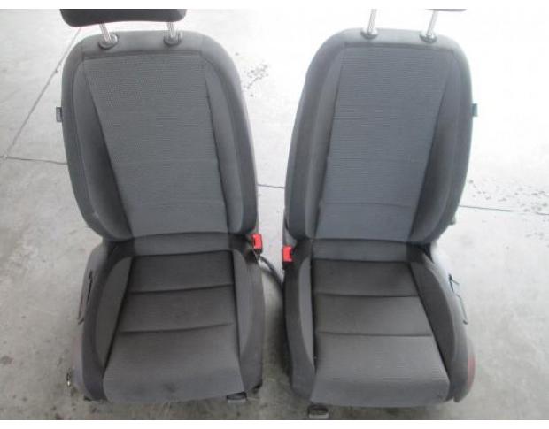 vindem scaune fata vw golf 6 2.0tdi cbd (2009-2012)