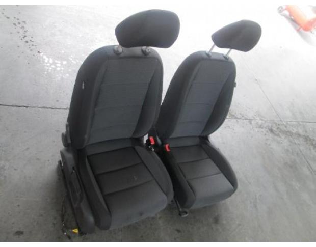 vindem scaune fata vw golf 6 2.0tdi cbd (2009-2012)