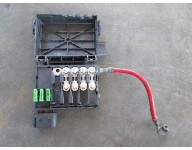 vindem siguranta baterie vw bora 1.9tdi asz cod 1j0937550