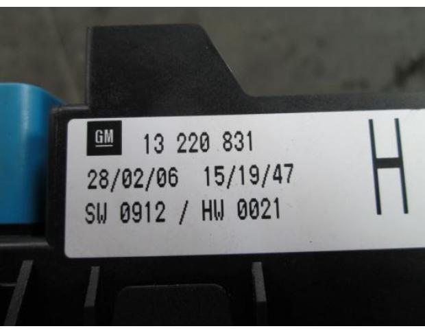 vindem tablou sigurante 13220831 opel zafira b 1.9cdti z19dth