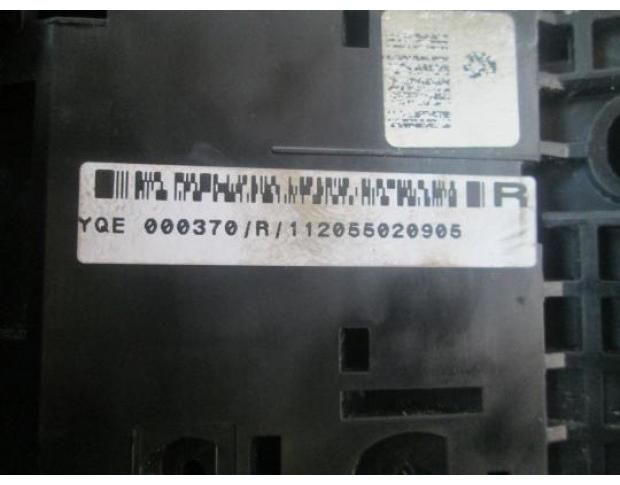 vindem tablou sigurante yqe00037or land rover freelander 1.8b