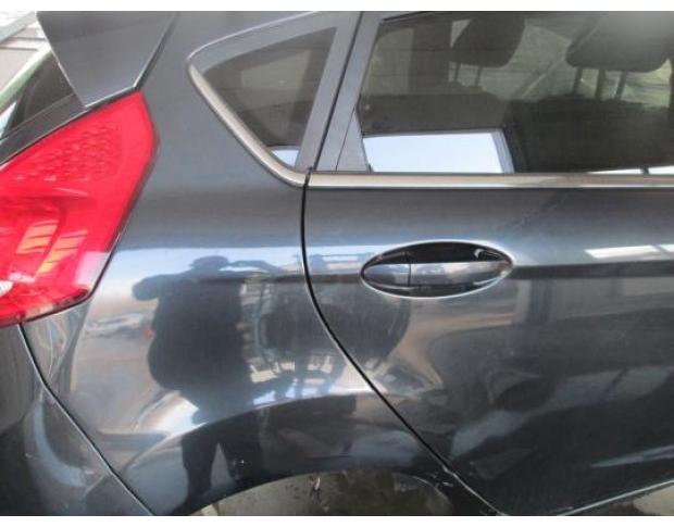 vindem usa dreapta spate ford fiesta 1.4 16v 97cp