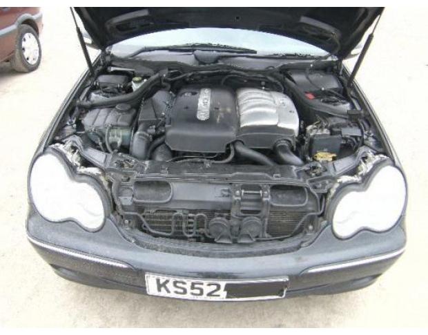 vindem usa si oglinda mercedes c 220cdi