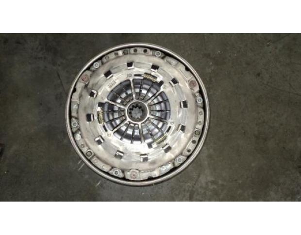 vindem volanta pentru bmw 2000 diesel  136 cp